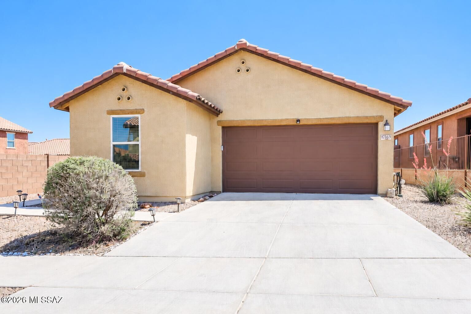 Property Photo: 17169 S Emerald Vista Drive AZ 85641