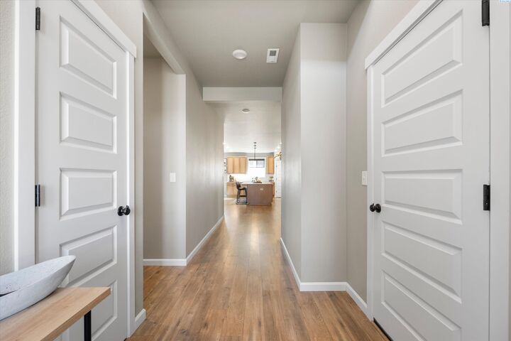 Property Photo:  502 Constance Ave  WA 99353 