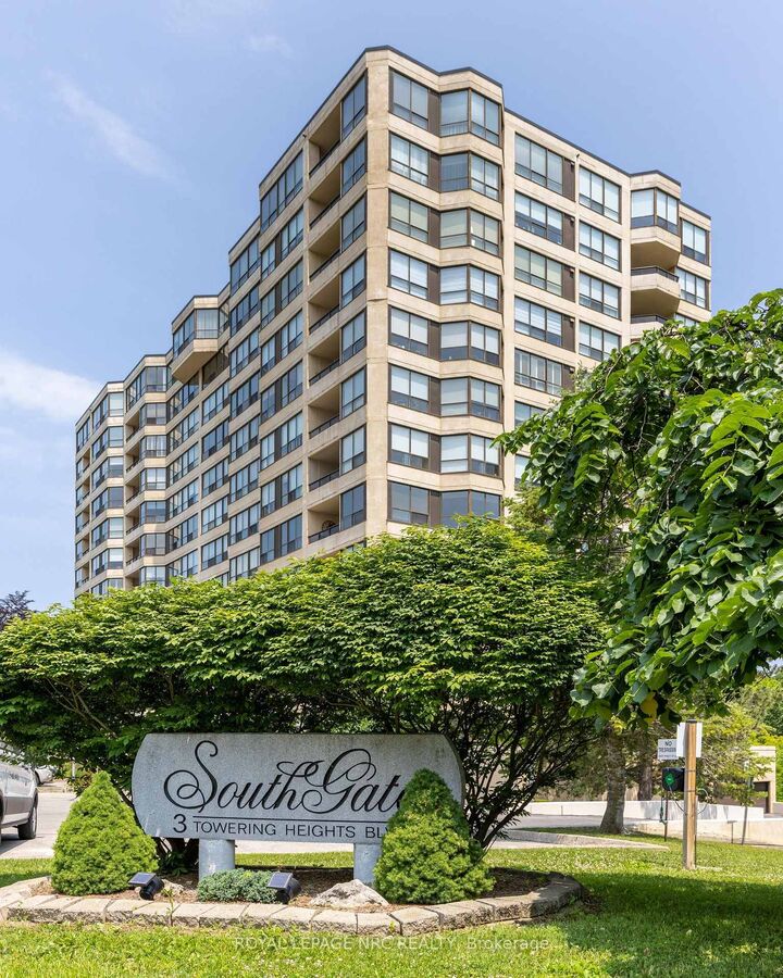 Property Photo:  3 Towering Heights Boulevard 404  ON L2T 4A4 