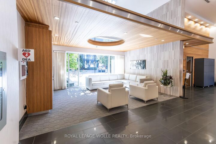 Property Photo:  555 Wilson Avenue E409  ON M3H 0C5 
