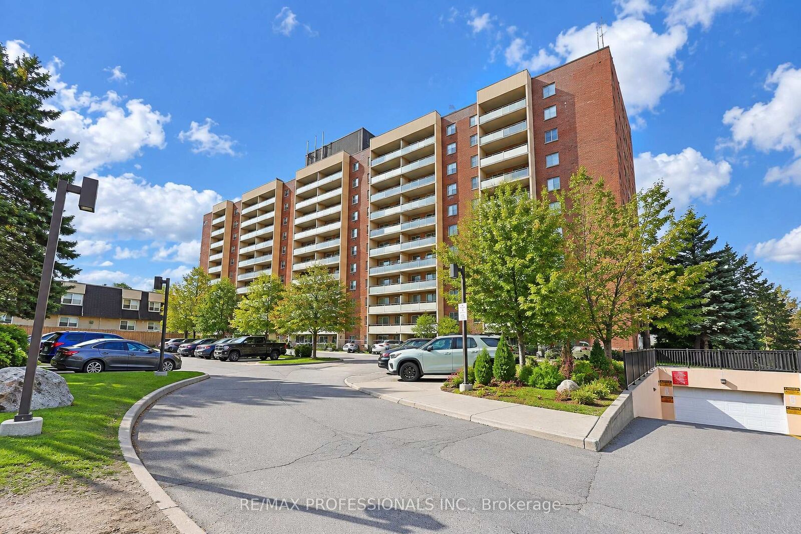 Property Photo:  31 Four Winds Drive 701  ON M3J 1K9 