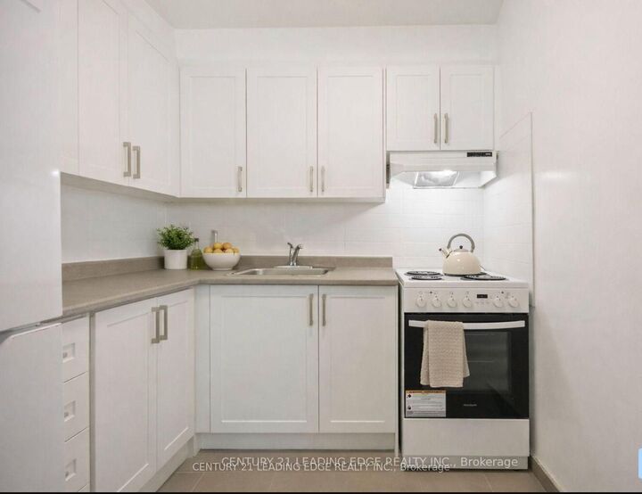 Property Photo:  20 Prince Arthur Avenue 23A  ON M5R 1B1 