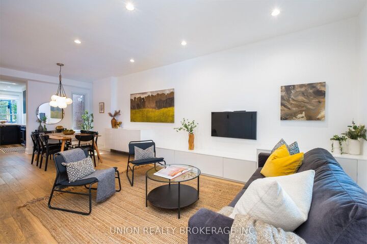 Property Photo:  17 Ashland Avenue  ON M4L 1J9 