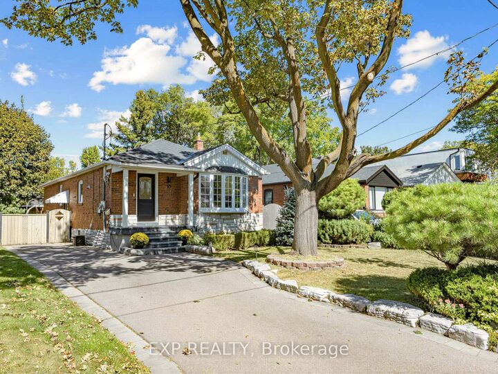 Property Photo:  10 Yarn Road  ON M9B 1H5 