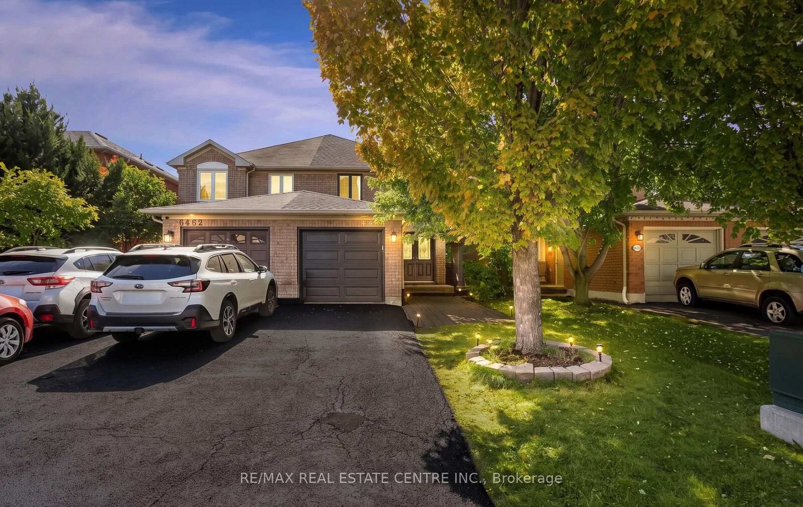 Property Photo:  6464 Hampden Woods Road  ON L5N 7V9 