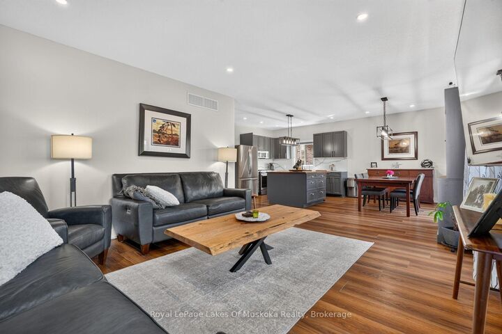 Property Photo:  11 Braeside Crescent  ON P1H 0C5 