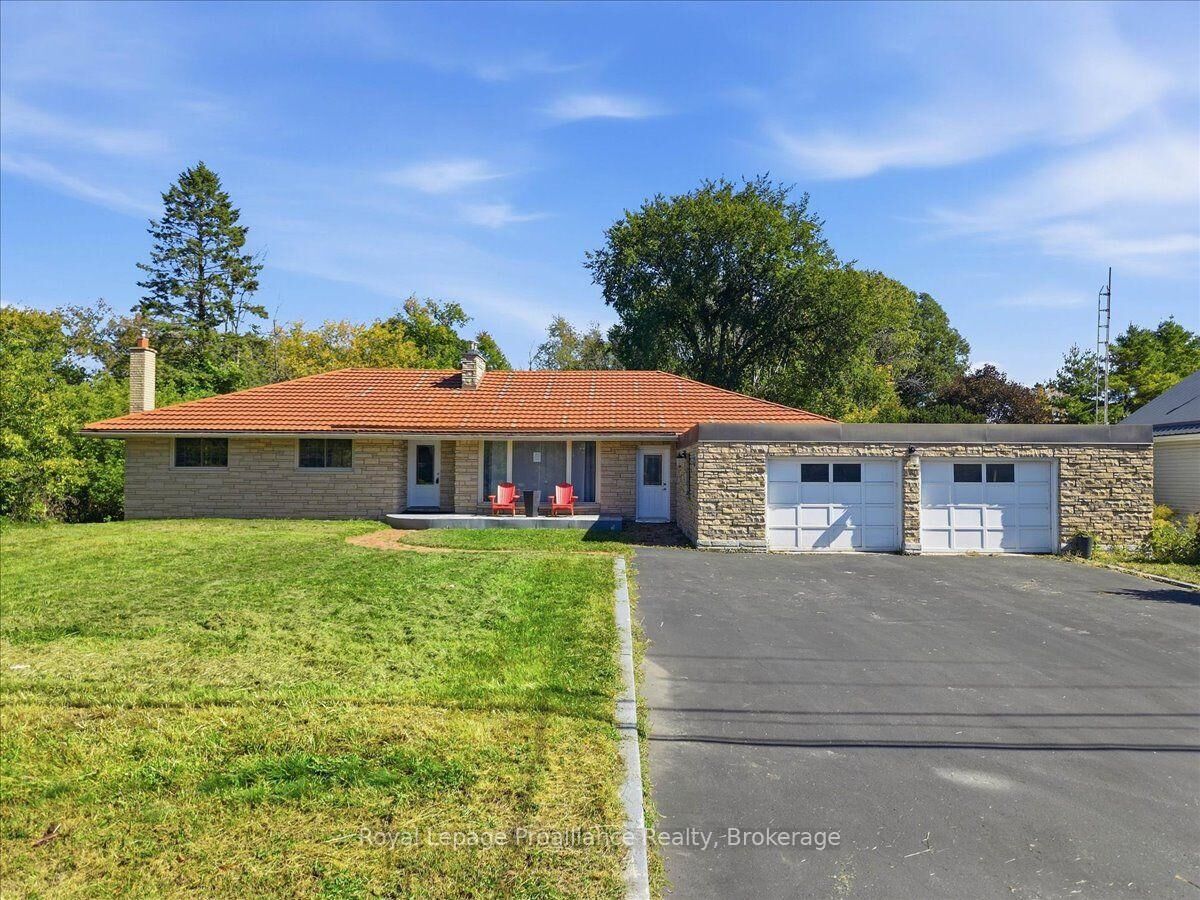 Property Photo:  380 Ashley Street  ON K0K 2B0 