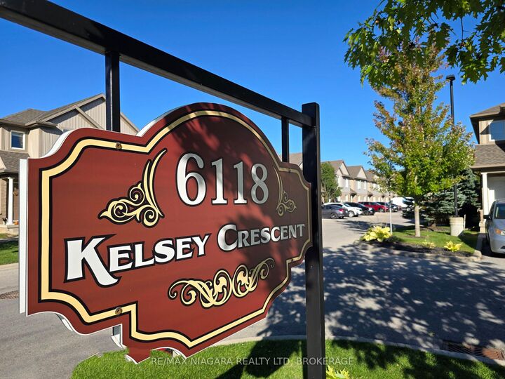 Property Photo:  6118 Kelsey Crescent 37  ON L2H 0M6 