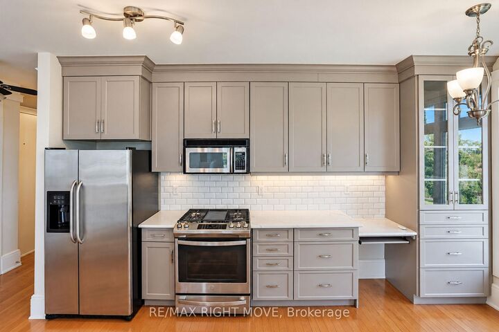 Property Photo:  140 Cedar Island Road 301  ON L3V 1T1 