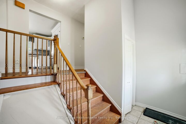 Property Photo:  12 Huntsman Gate  ON L8N 2Z7 