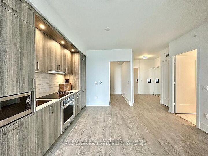 Property Photo:  480 Front Street W 1303  ON M5V 0V5 