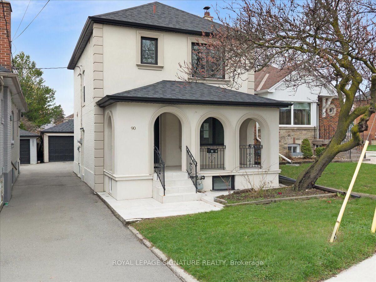 Property Photo:  90A Bicknell Avenue  ON M6M 4G7 