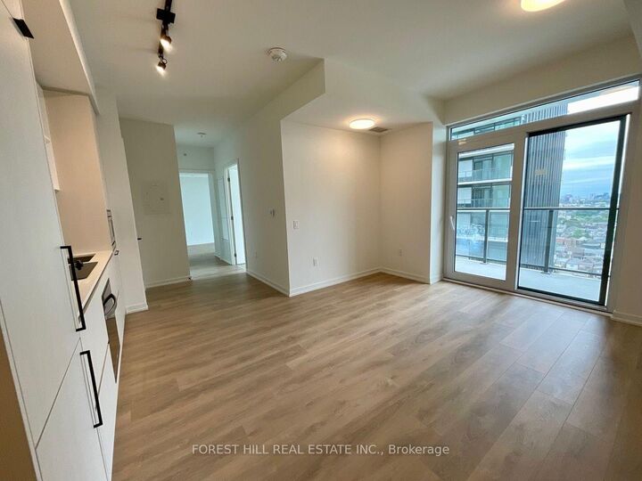 Property Photo:  1285 Dupont Street 1401  ON M6H 0E3 