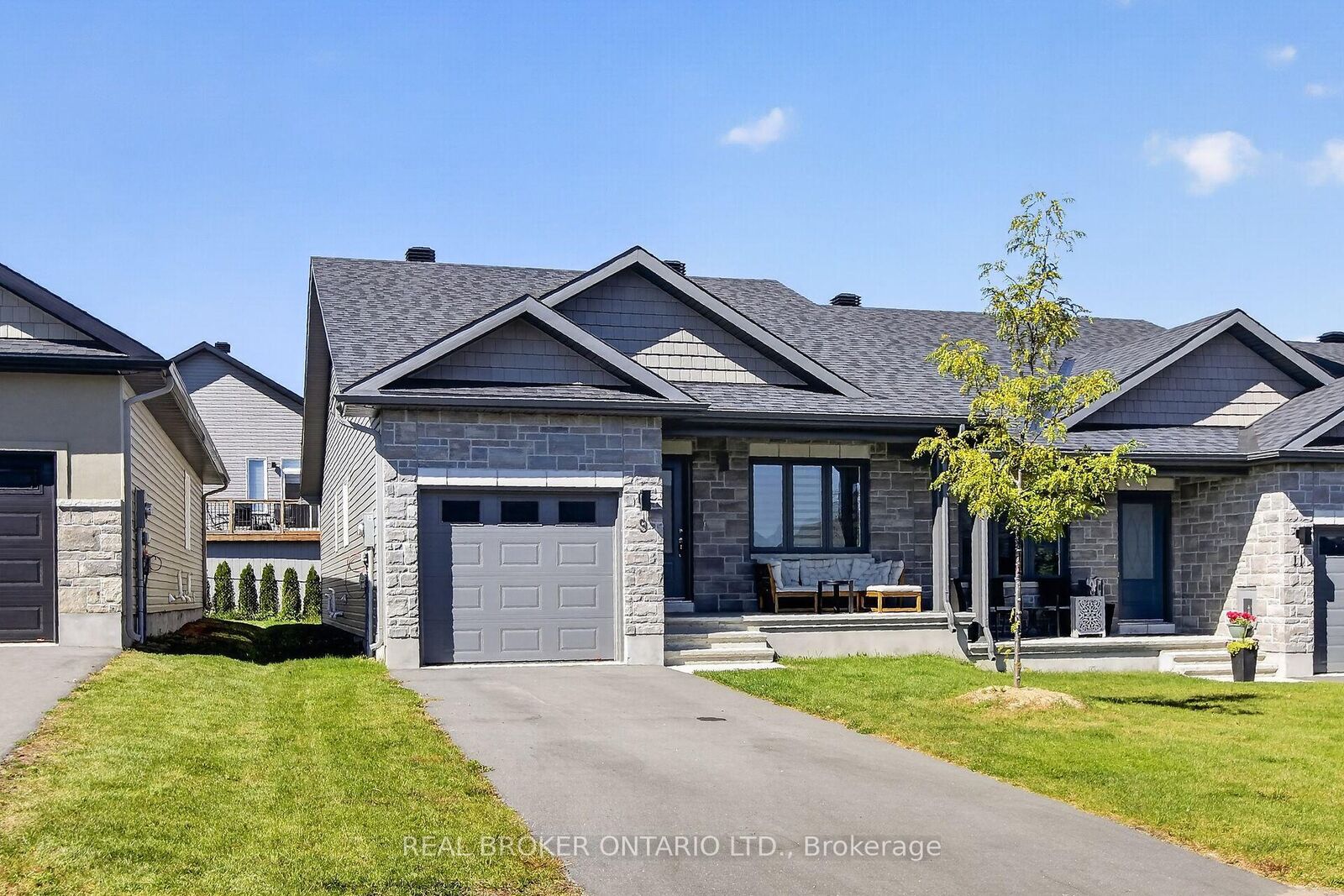 Property Photo:  9 Yade Road  ON K7S 0K1 
