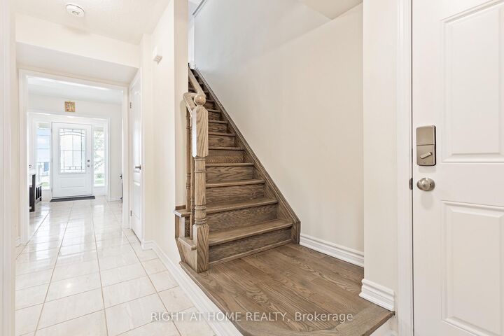 Property Photo: 2493 Fall Harvest Crescent ON L1X 0G1