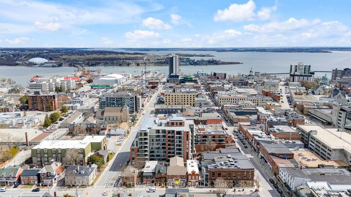 Photo de la propriété: 223 Princess Street 714 ON K7L 1B3
