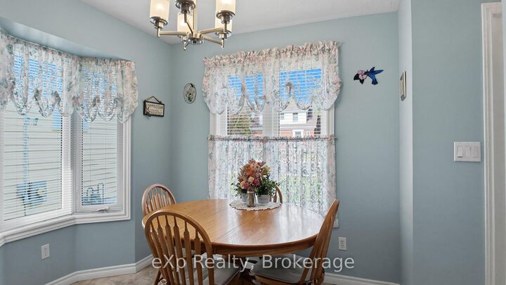 Property Photo:  565 9th Street  ON N4N 1M3 