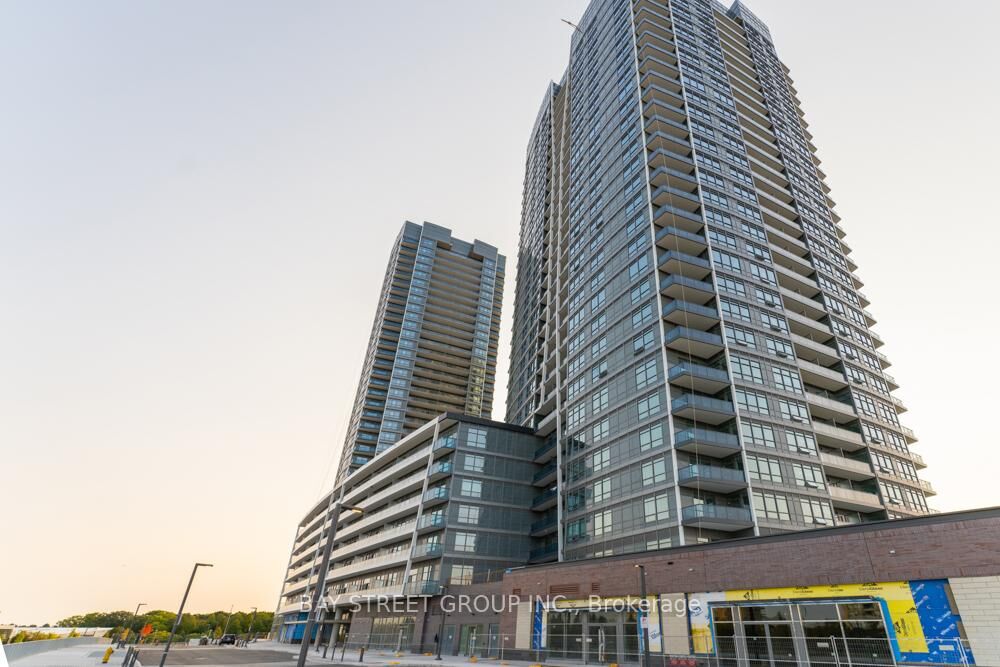 Property Photo:  50 Upper Mall Way S 1005 B  ON L4J 0L8 