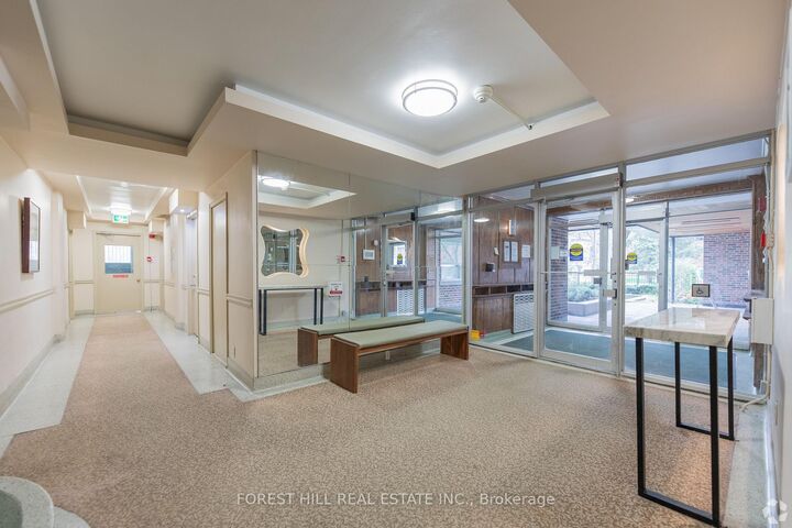 Property Photo:  291 Avenue Road 501  ON M4V 2G9 