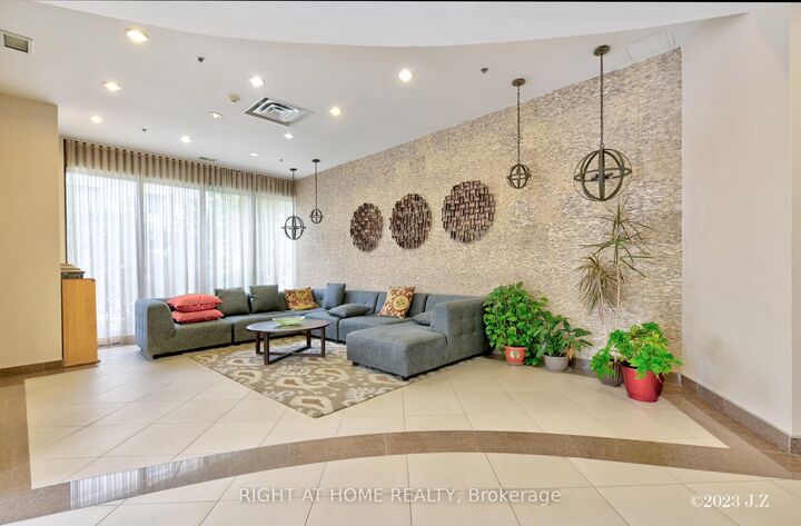 Property Photo:  760 Sheppard Avenue W 312  ON M3H 0B3 
