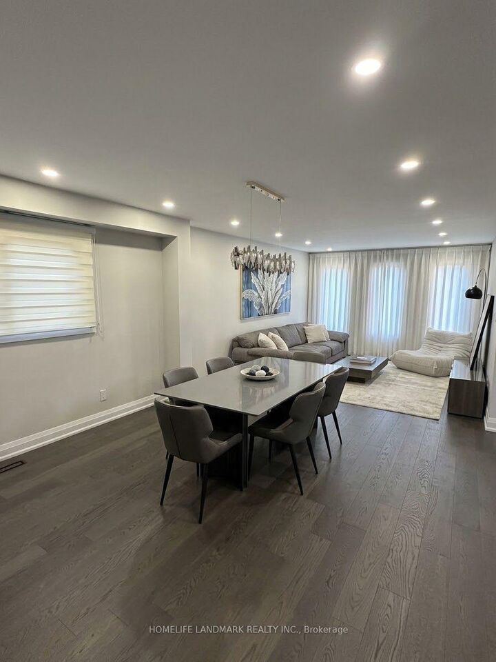 Property Photo:  11 Ravenhill Crescent  ON L3S 2V6 