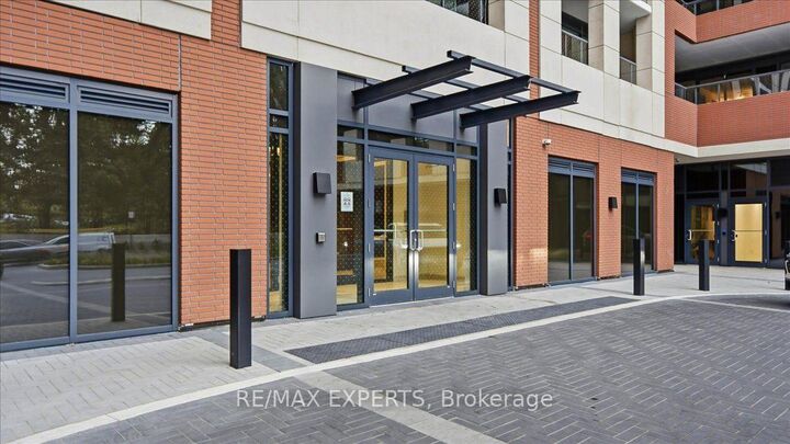 Property Photo:  4010 Eglinton Avenue W 2002  ON M9A 0G5 