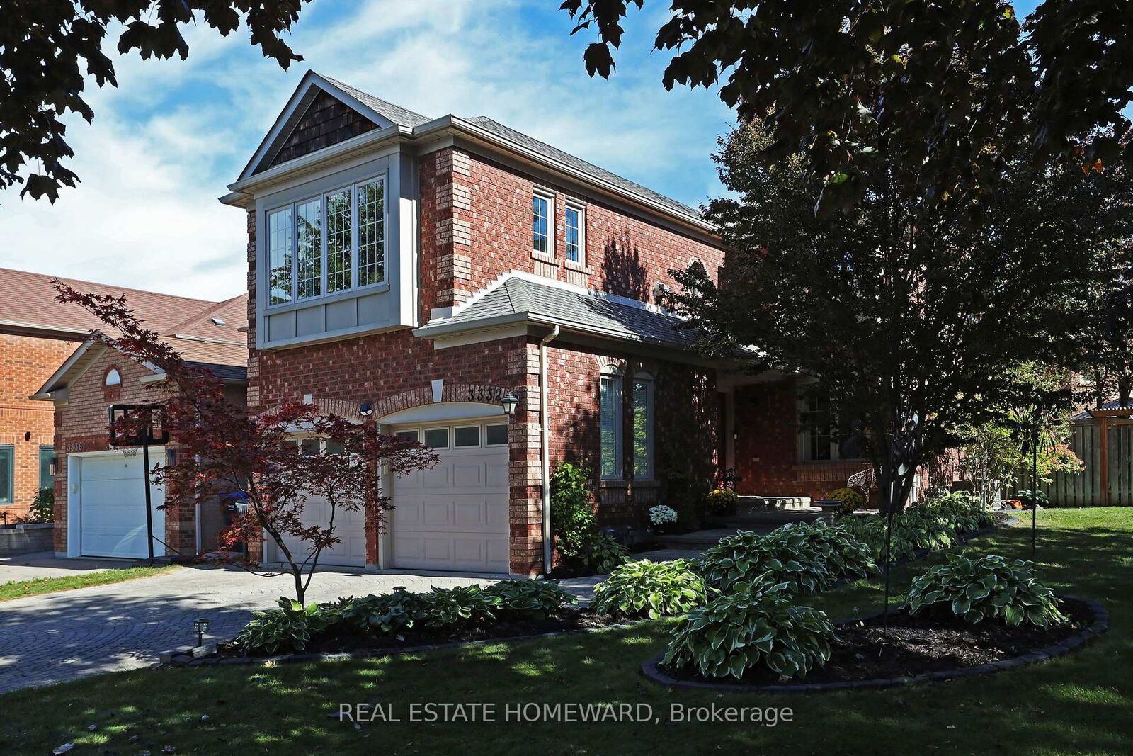 Property Photo:  3332 Forrestdale Circle  ON L5N 6X5 