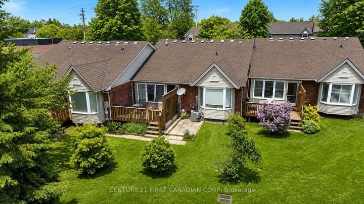 Property Photo:  20 Kernohan Parkway 23  ON N6J 4Y3 
