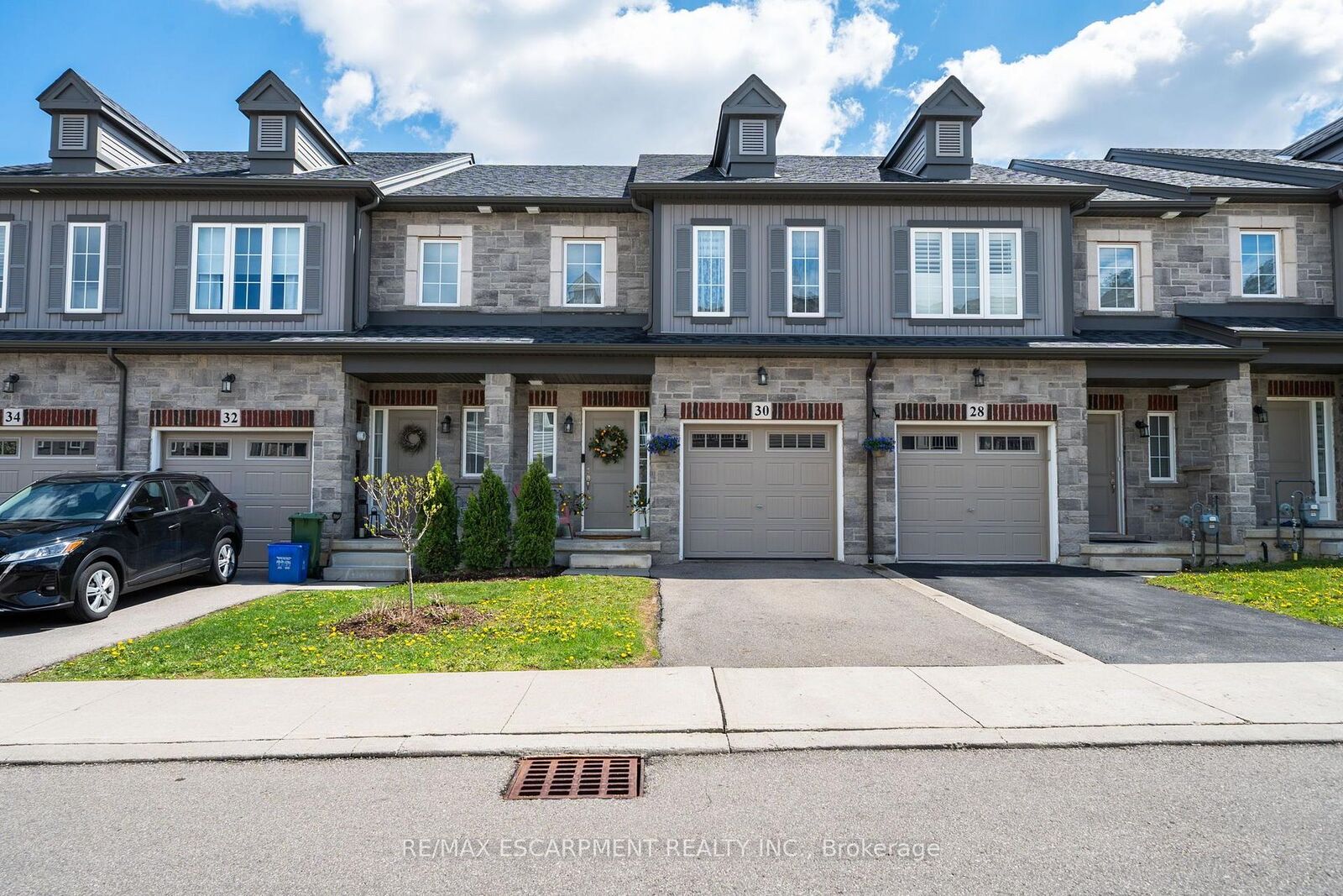 Property Photo:  30 Cleland Avenue  ON L9K 0J9 