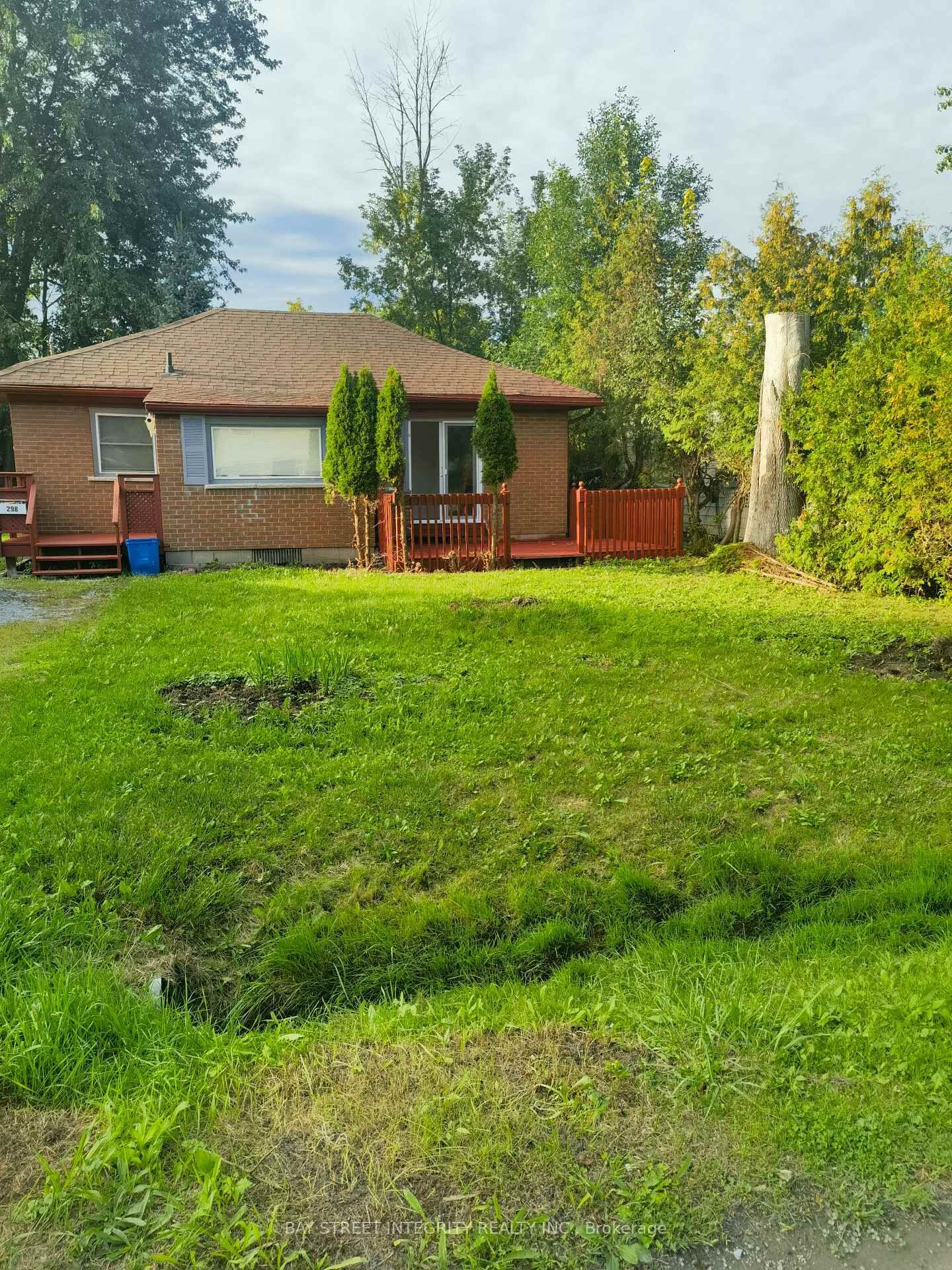 Property Photo:  298 Lakeview Boulevard  ON L4P 2Y7 