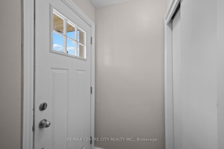 Property Photo: 71 Cavendish Crescent ON N6H 1A3