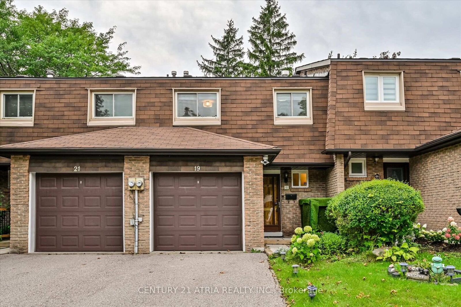 Property Photo:  19 Aspenwood Drive  ON M2H 3E1 