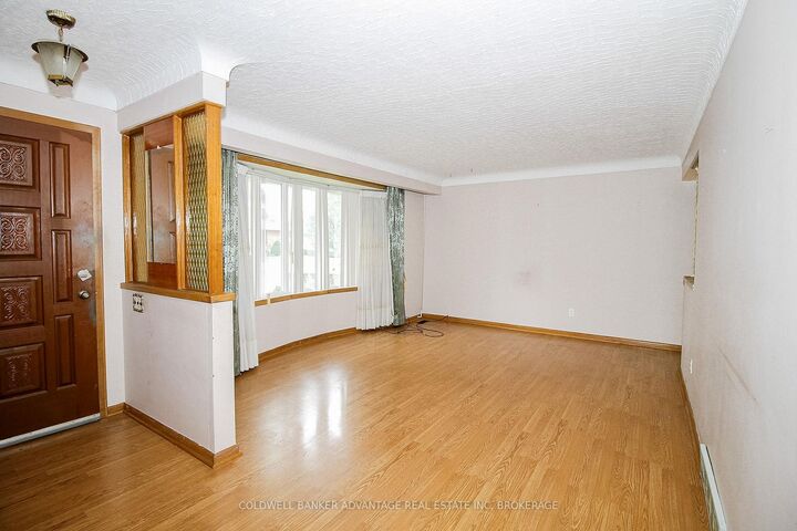 Property Photo:  27 Hughes Avenue  ON L3B 1M4 
