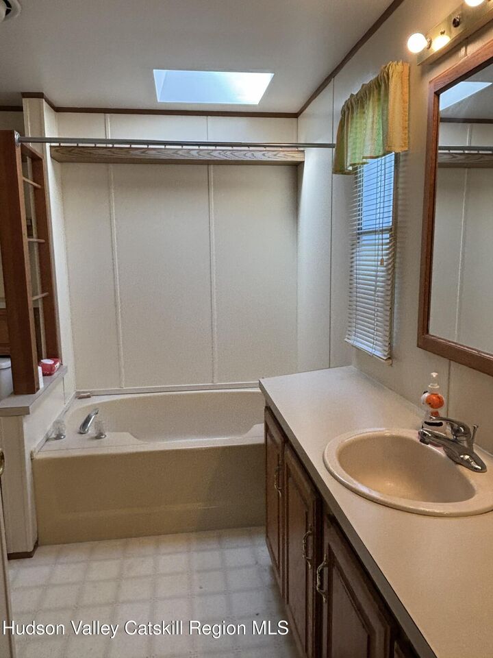Property Photo: 3459 U.s. 9 NY 12534