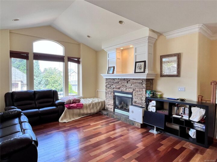 Property Photo:  6632 Kestrel Cres  BC V9V 1V9 