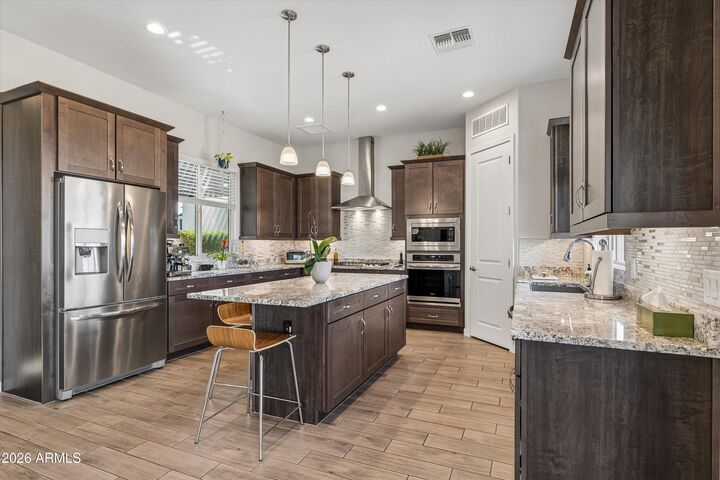 Property Photo:  18422 N 65th Place  AZ 85054 