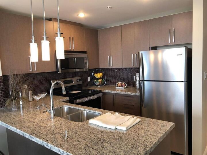 Property Photo:  888 Carnarvon St 32xx  BC V3M 0C6 