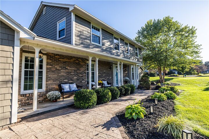 Property Photo:  7 Barben Circle  NY 14506 