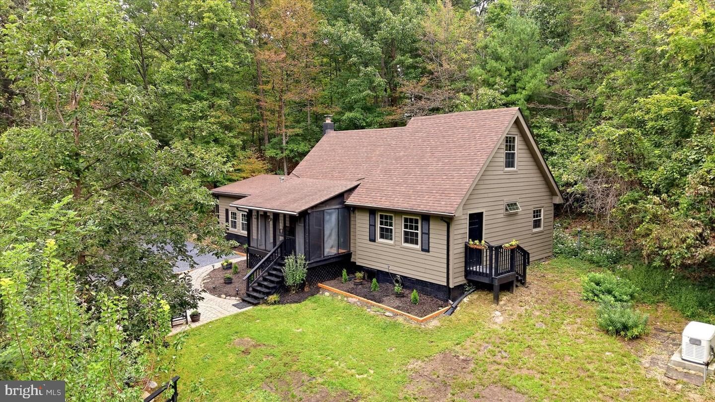 Property Photo:  628 Kerns Mountain Lane  VA 22844 