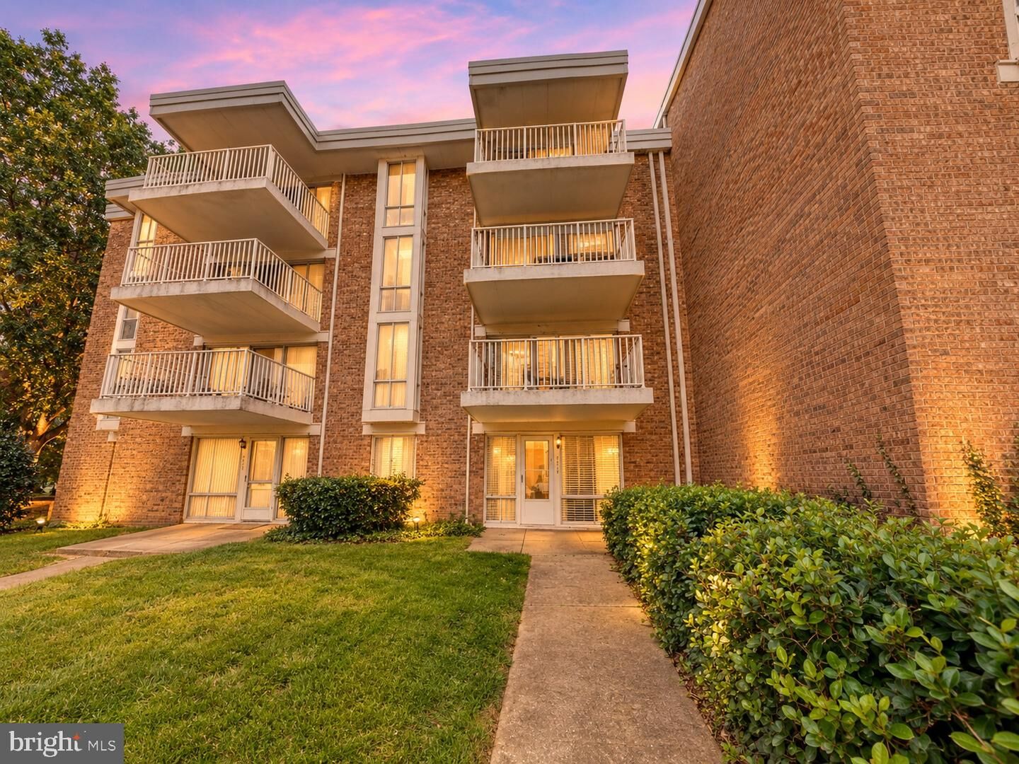 Property Photo:  2619 Redcoat Drive 229  VA 22303 