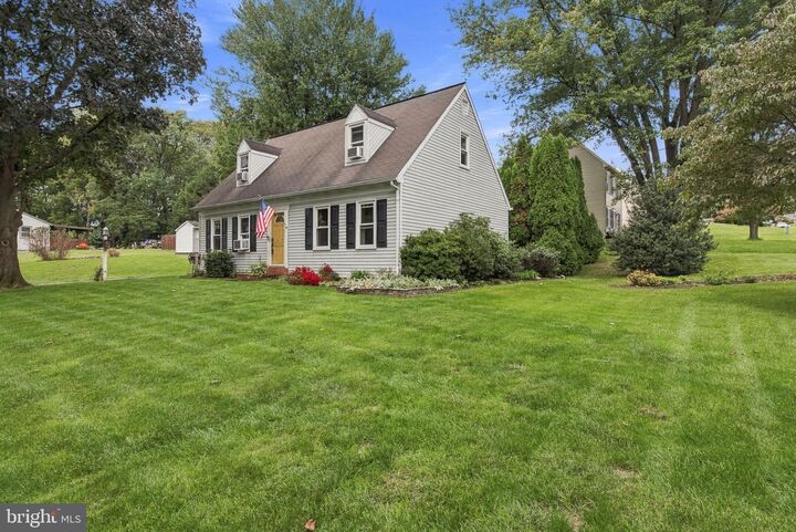 Property Photo:  1701 Saint Phillips Drive  PA 17603 
