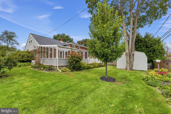 Property Photo: 620 School Lane PA 19086