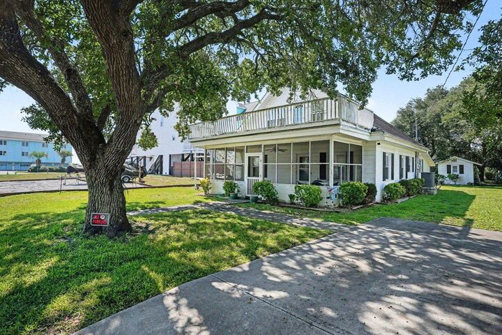 Property Photo:  113 N 9th Ave.  SC 29575 