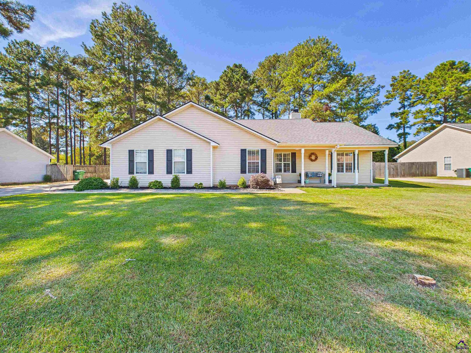 Property Photo: 508 Loxley Drive GA 31088