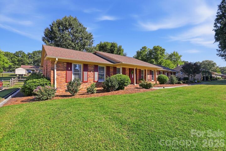Property Photo:  8317 Fallsdale Drive  NC 28214 