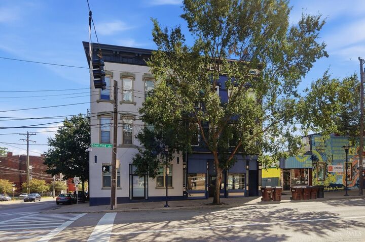 Property Photo:  5 E University Avenue  OH 45219 