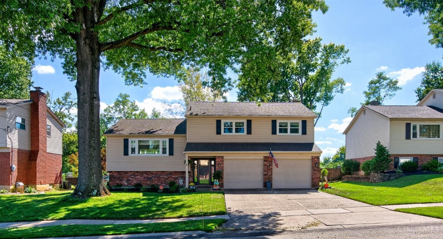 Property Photo: 5525 Stokeswood Ct OH 45238