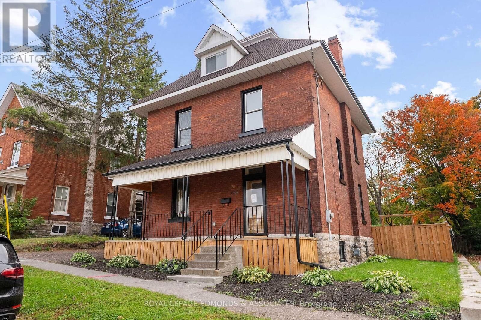 Property Photo:  190 McAllister Street  ON K8A 3G2 