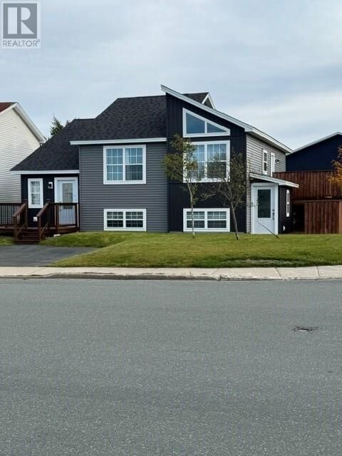 Property Photo:  35 Treetop Drive  NL A1H 1A2 