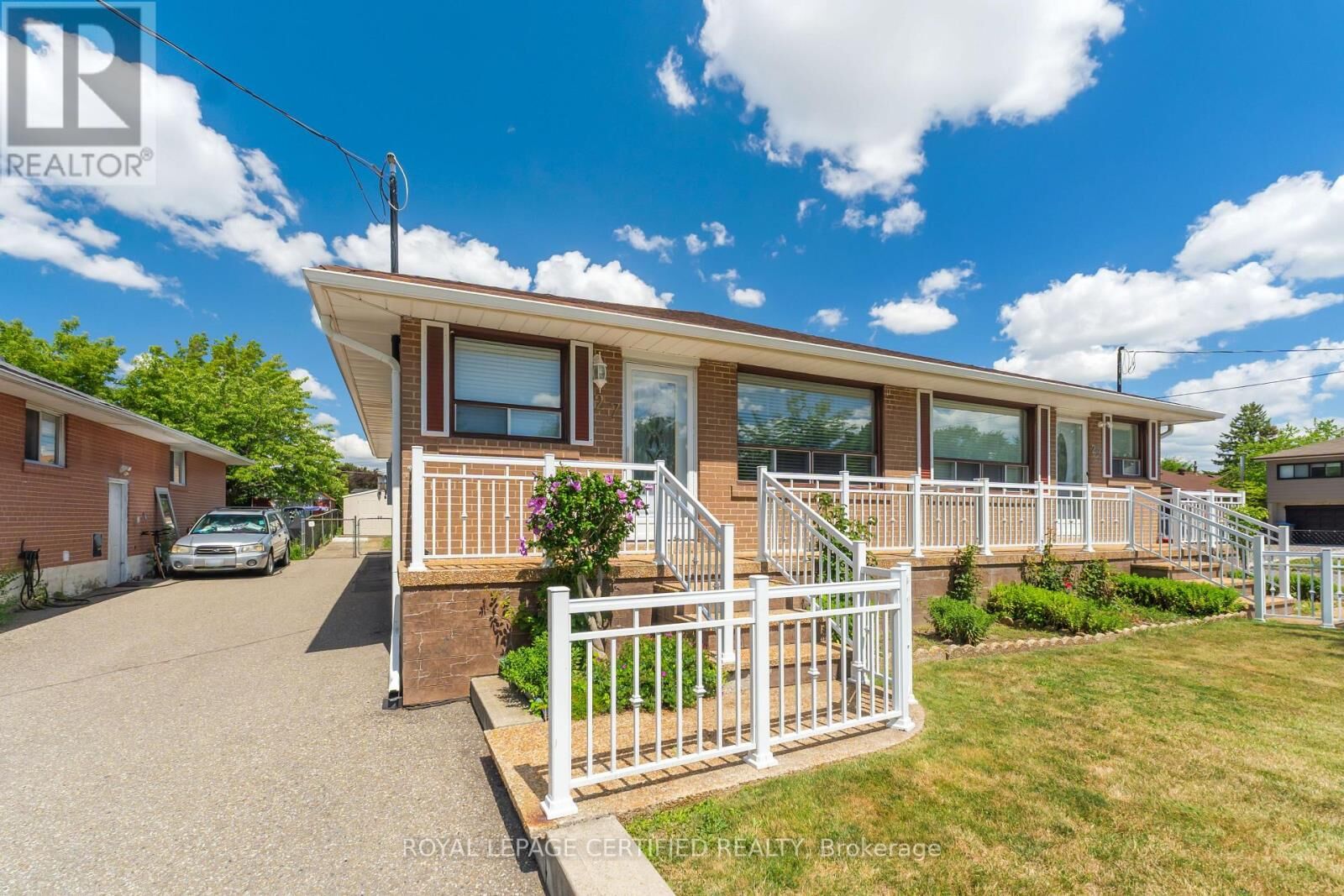 Property Photo: 27 Milner Road ON L6W 3A7